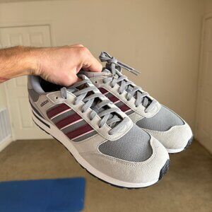 Adidas Run 80s Retro Multi-Sport, size M 10.5